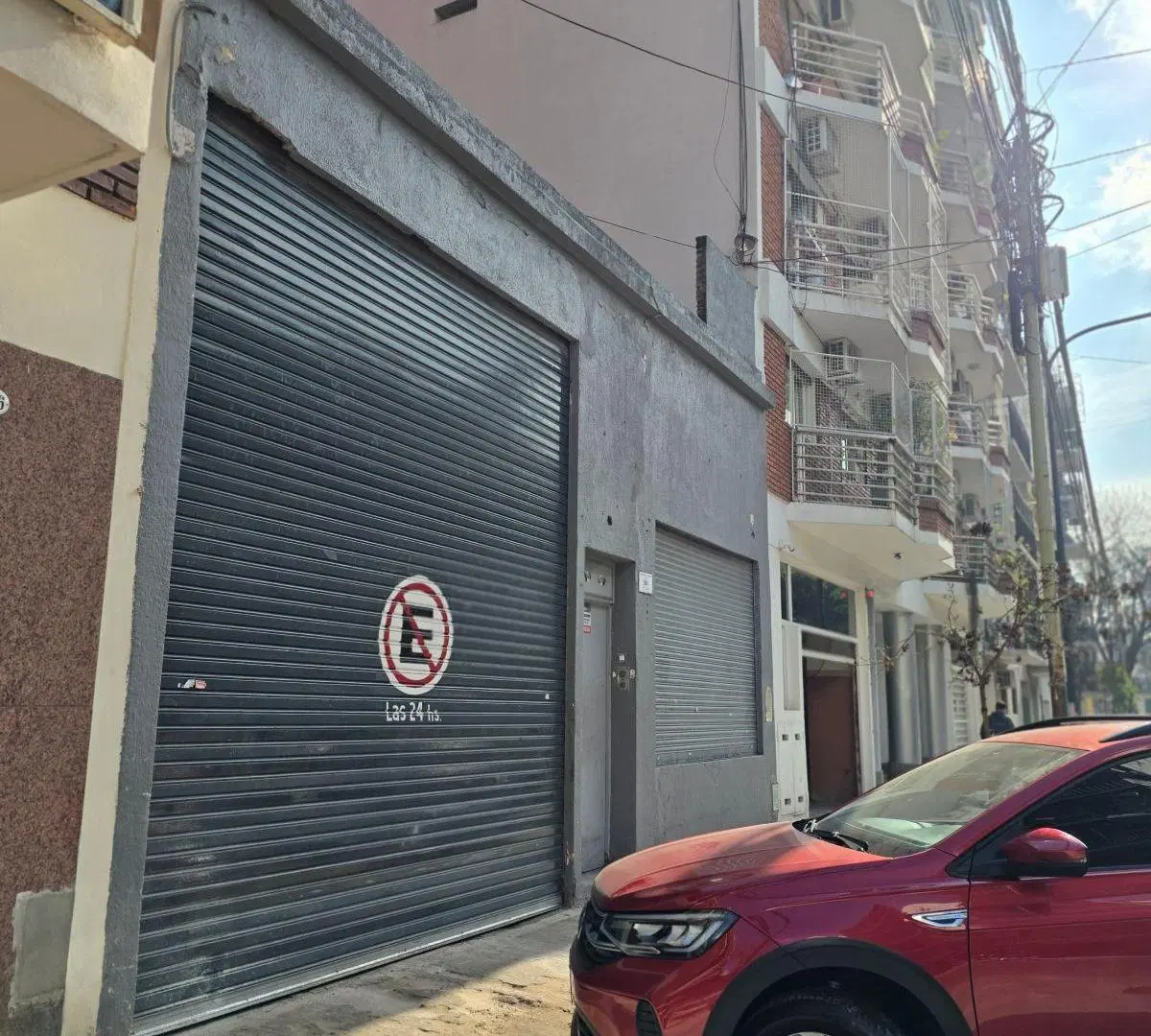 HIDALGO 1050 DEPOSITO/GALPON PLANTA LIBRE SIN COLUMNAS 3 BAÑOS OFICINAS
ACCESO PARA VEHICULOS 5