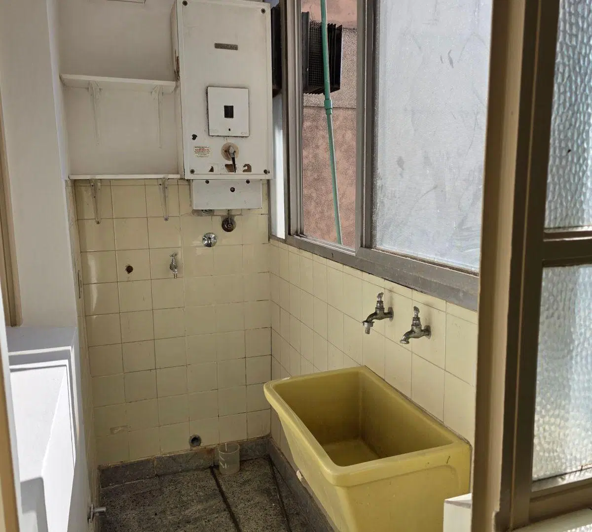 SANCHEZ DE BUSTAMANTE 444 2 AMBIENTES PISO ALTO MUY LUMIN EXCELENTE
LAVADERO SEGUR 24hs CALEFACCION 4