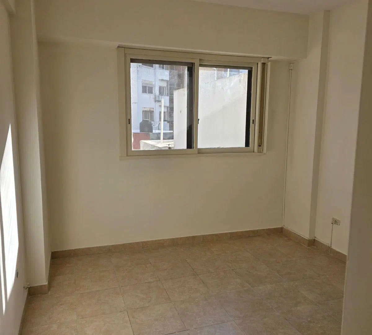 LAMBARE 856 2 AMPLIOS AMBIENTES GRAN COCINA LAVADERO EXCELENTES PLACARD AMPLIO BALCON ESTADO IMPECAB 5