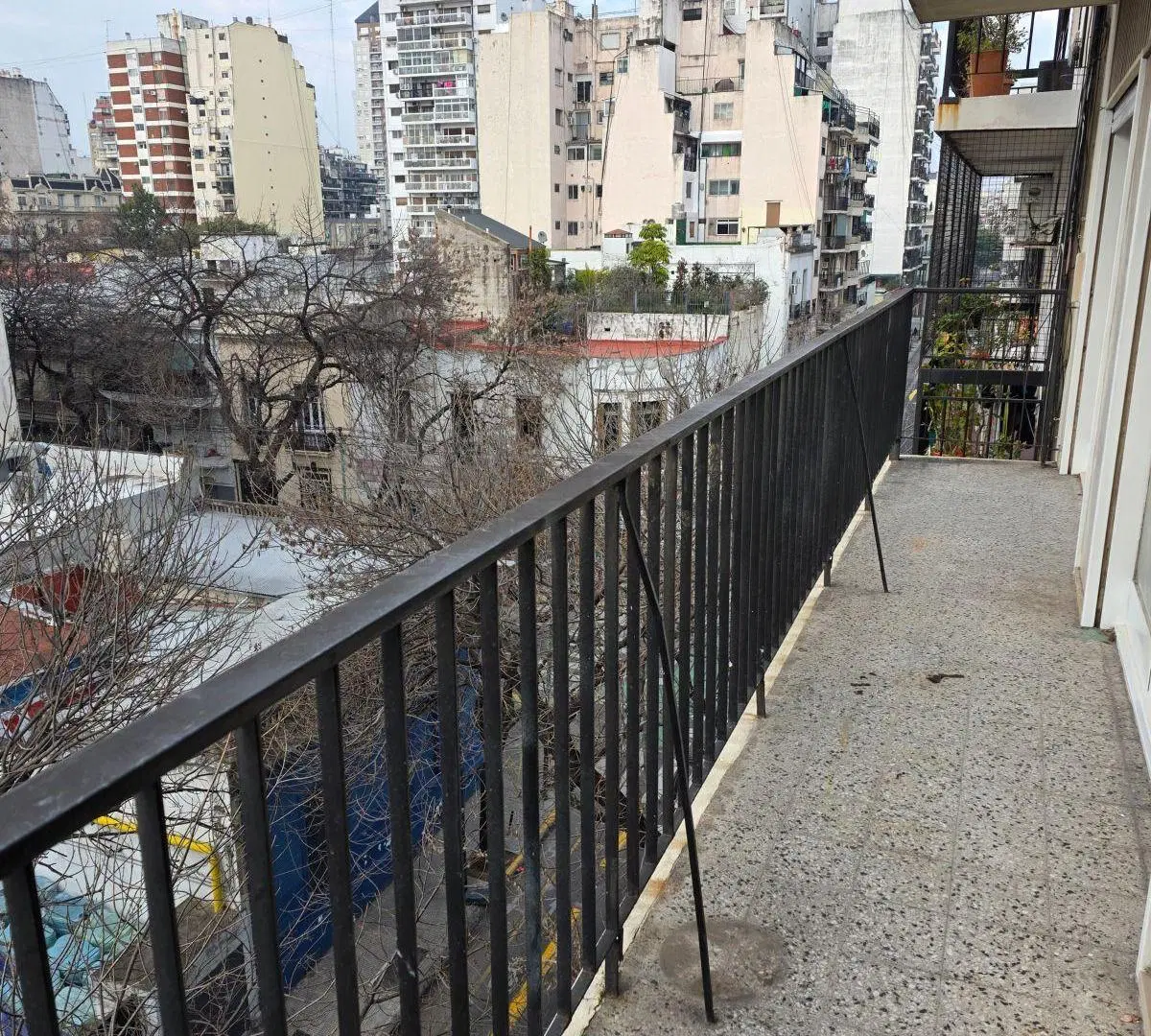 FRANCISCO ACUÑA FIGUEROA 820 3 AMBIENTES BALCON CORRIDO AL FRENTE p. 5° MUY LUMINOSO! LAVADERO SEPAR 4