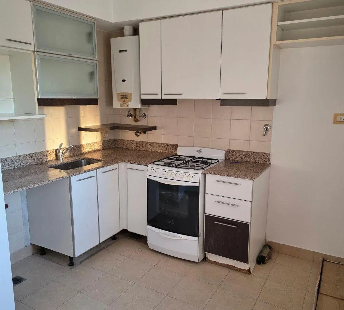 ANCHORENA 891 2 AMBIENTES COCHERA BALCON EXTER p. 7° AMPLIA COCINA CON CONEXION LAVARROPAS PARRILLA 4