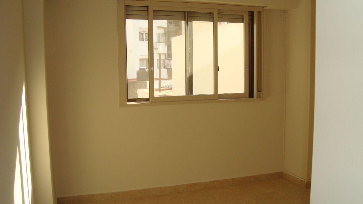 Foto de LAMBARE 856 2 AMBIENTES BALCON CORRIDO CTFTE p. 2° AMPLISIMA COCINA, imagen 1
