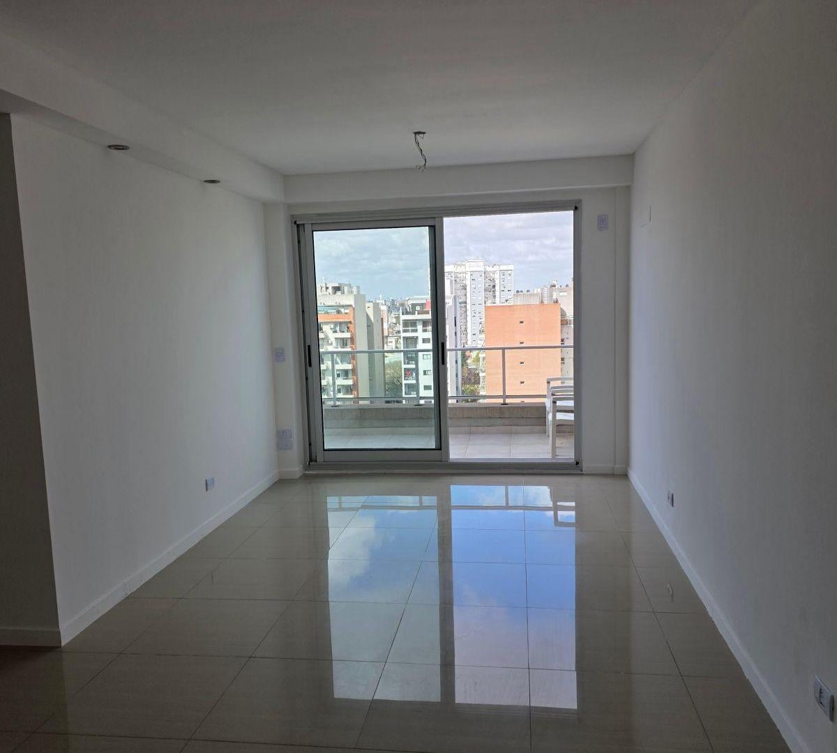 Foto de AV DIRECTORIO 777 3 AMBIENTES 2 BAÑOS COMPLET COCHERA CUBIERTA BALC, imagen 1