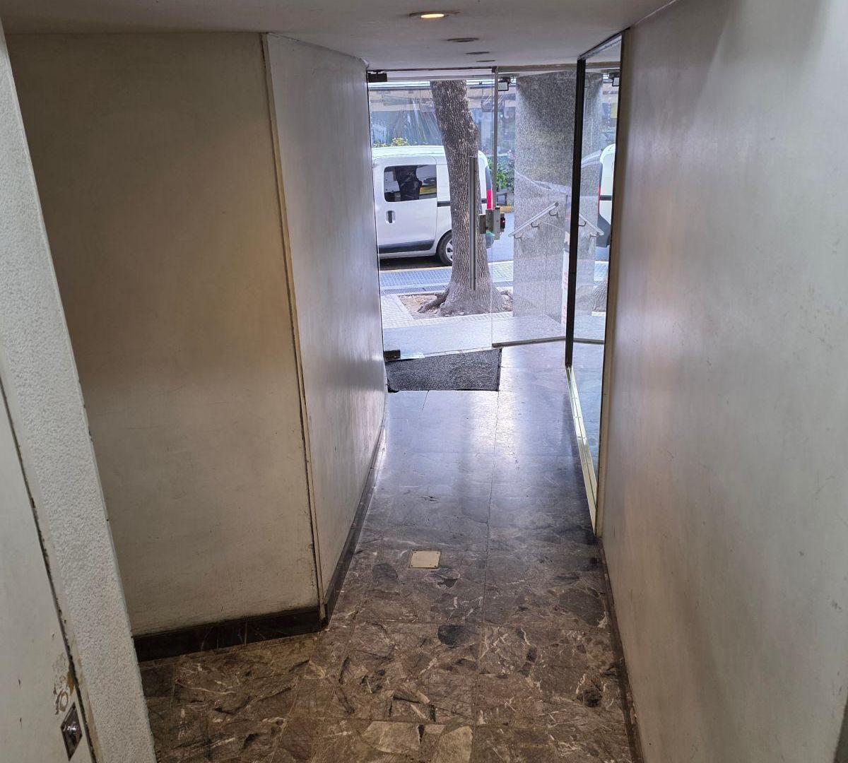 Foto de ALMAGRO VENTA 2 AMBIENTES BULNES 800 BALCON FRENTE p. 1° MUY LUMINOSO, imagen 5