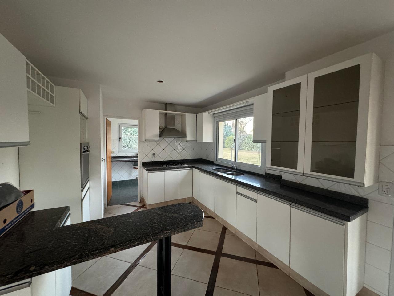 Foto de Casa en Funes Hills, imagen 4