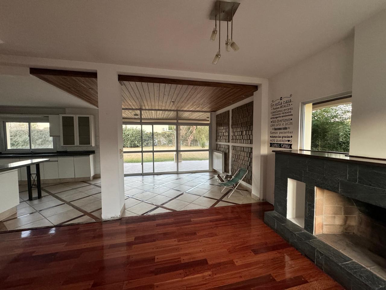 Foto de Casa en Funes Hills, imagen 3