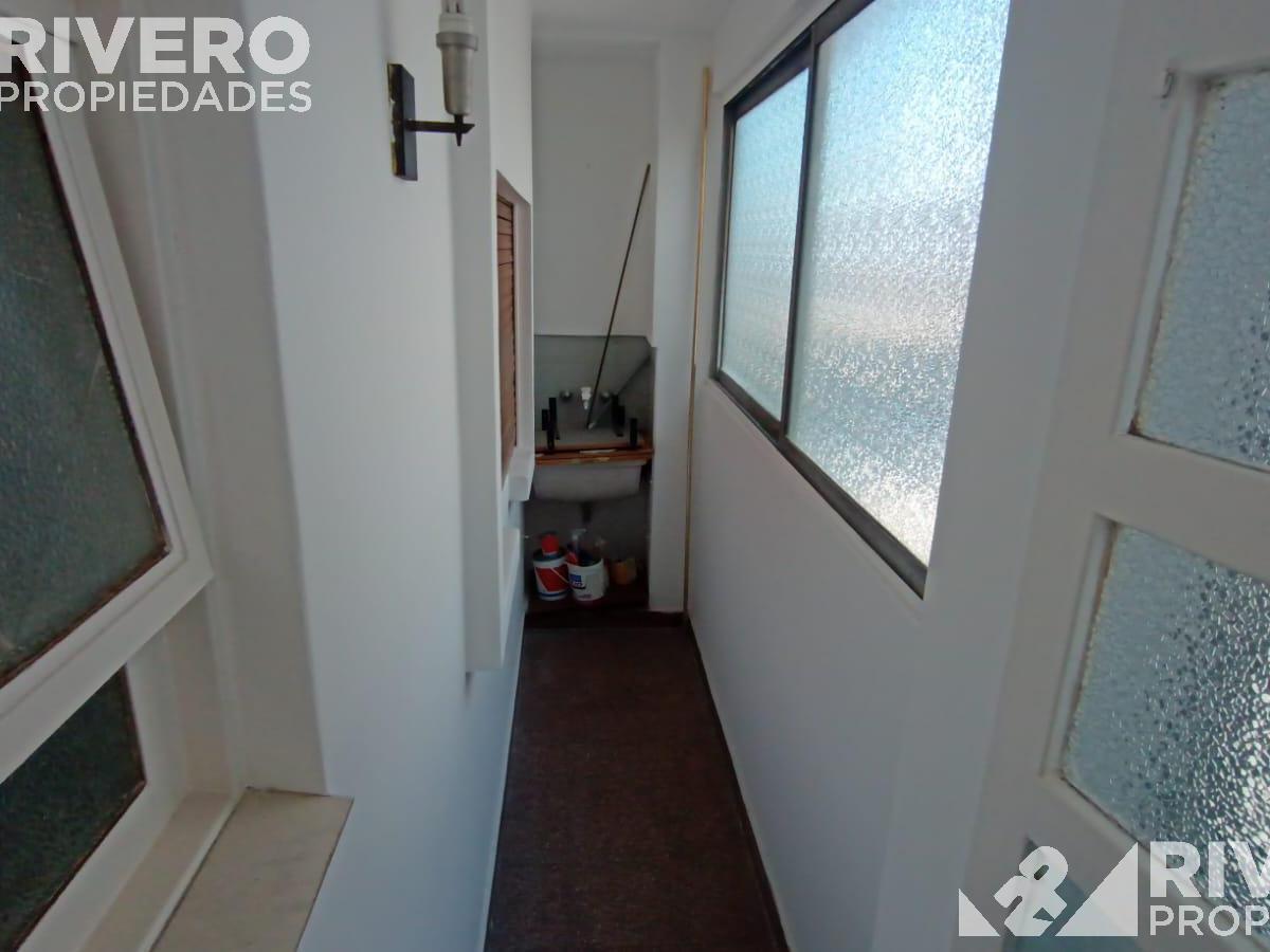 Departamento 4 Ambientes en Venta en Moron Sur - Cochera 2