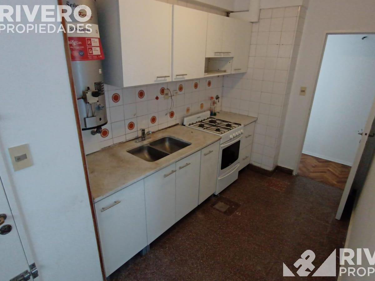 Departamento 4 Ambientes en Venta en Moron Sur - Cochera 5