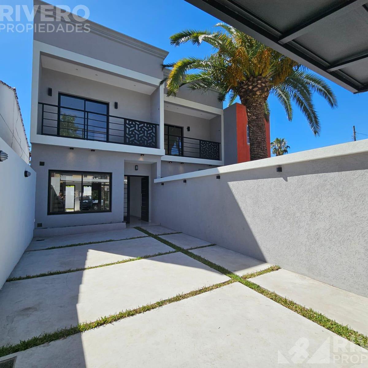 Casa en Venta en Ituzaingo Sur - Duplex en Venta en Ituzaingo Sur 1