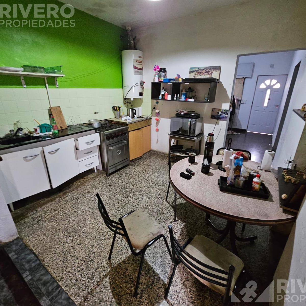 CASA EN VENTA EN MORON SUR - NUEVO VALOR