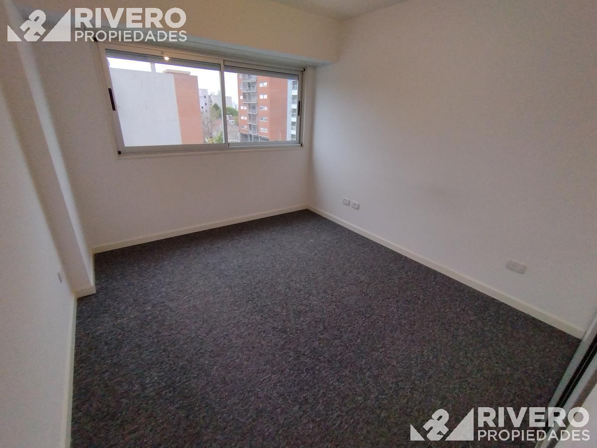 Venta de Departamento en Moron Sur - 2 Ambientes con Cochera 1