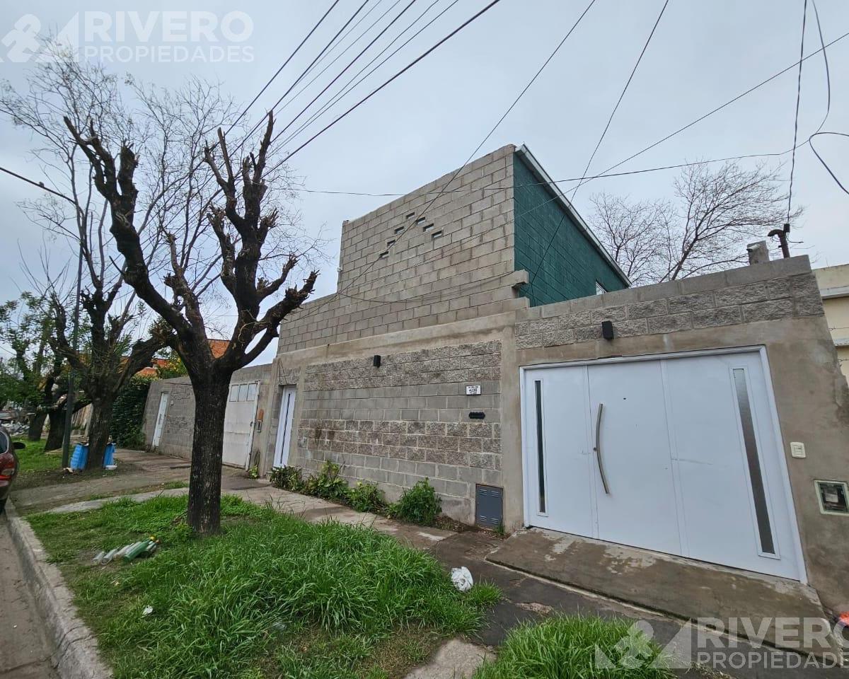 CASA EN VENTA EN VILLA TESEI