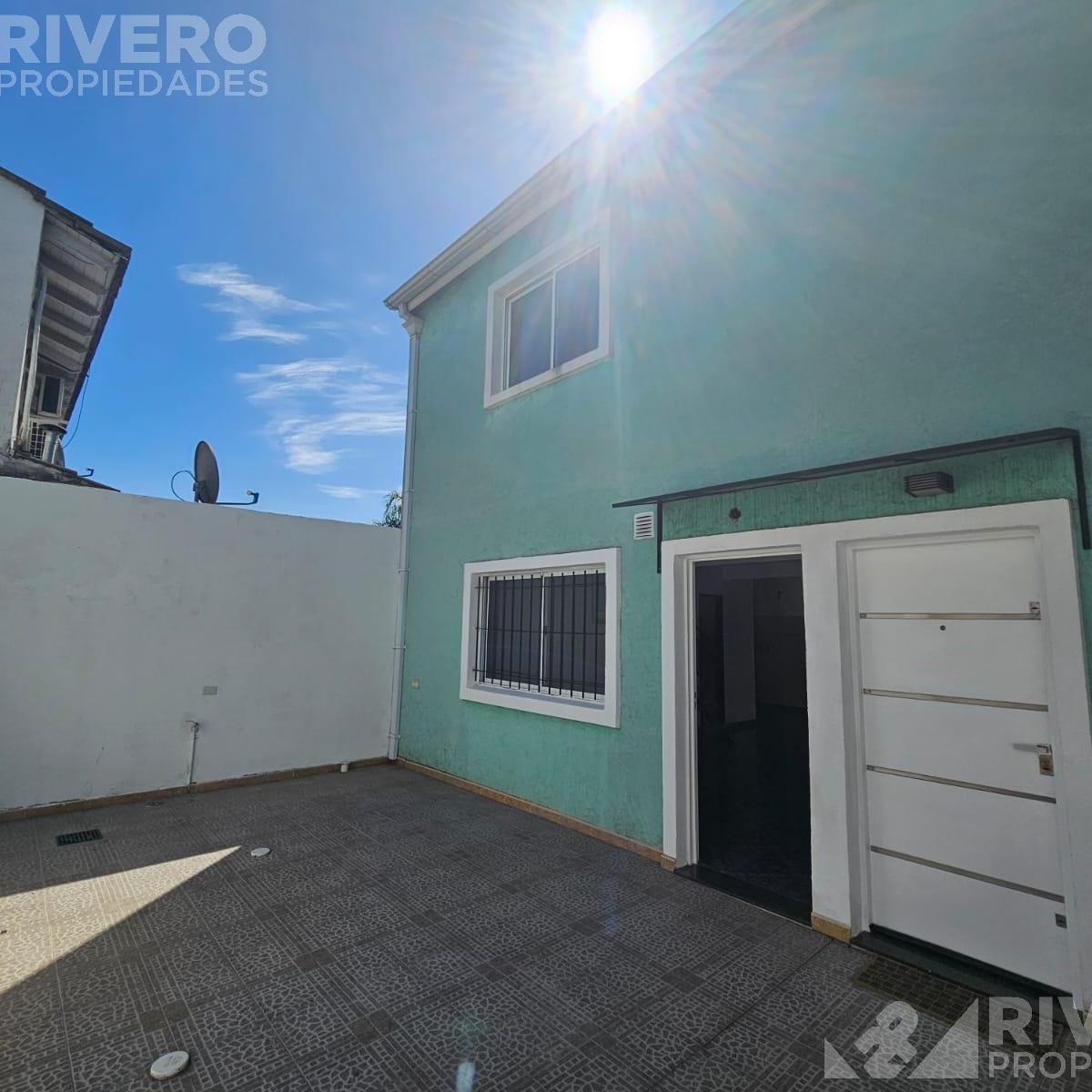 DUPLEX EN VENTA EN ITUZAINGO NORTE - 4 AMBIENTES CON PATIO