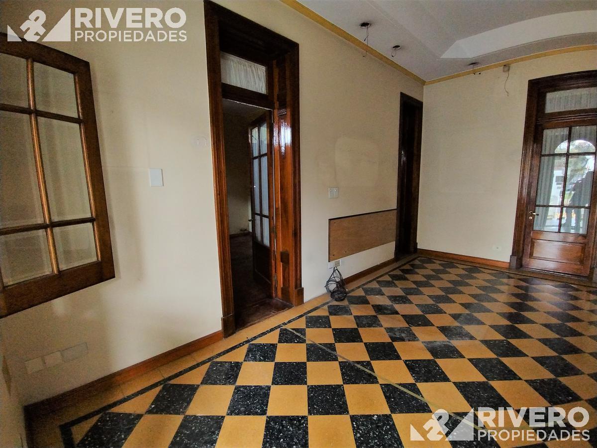 Casa en Venta - Inmejorable Ubicacion! 2