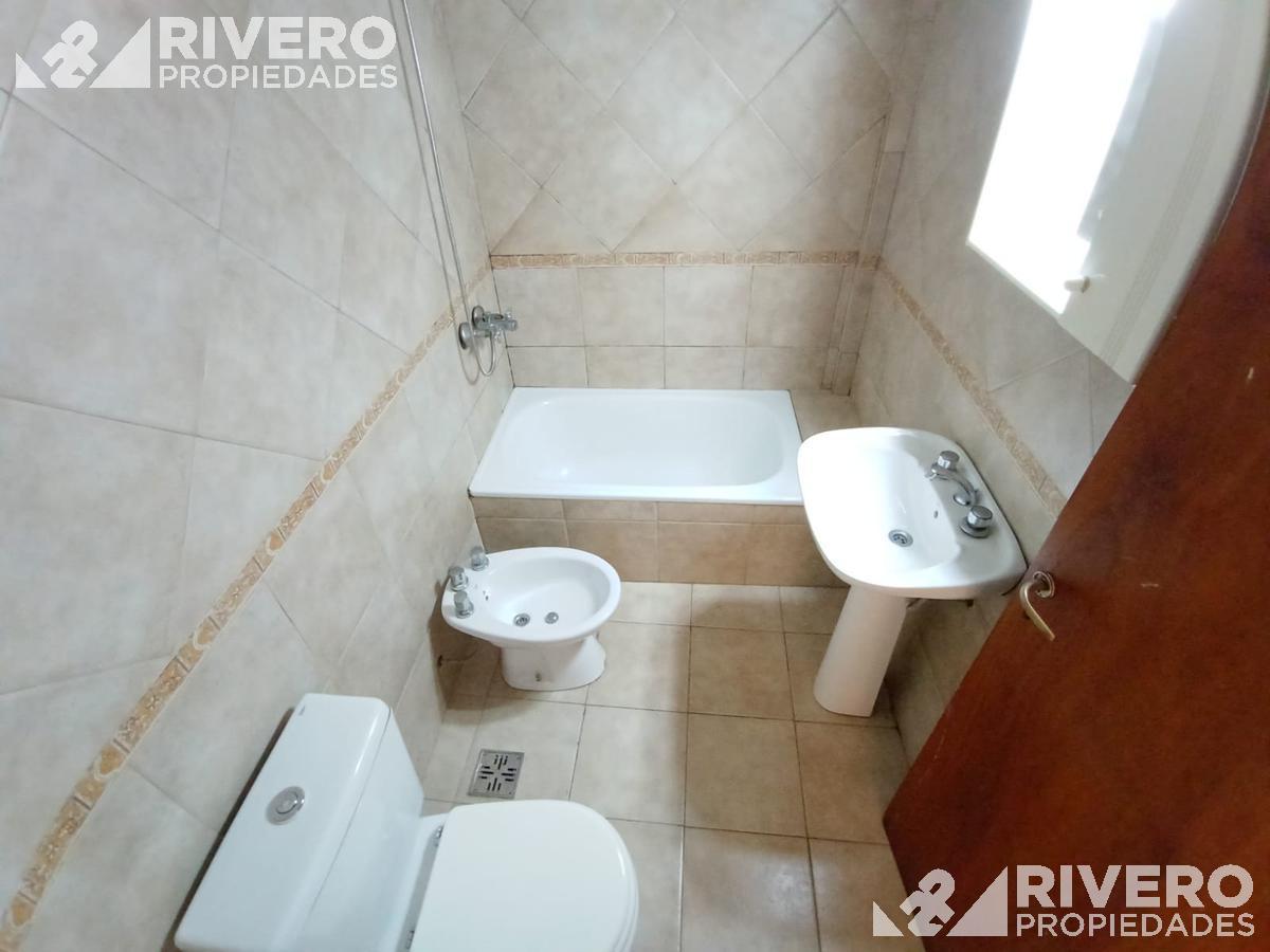 Departamento 2 Ambientes con Cochera en Venta en Moron Sur 3