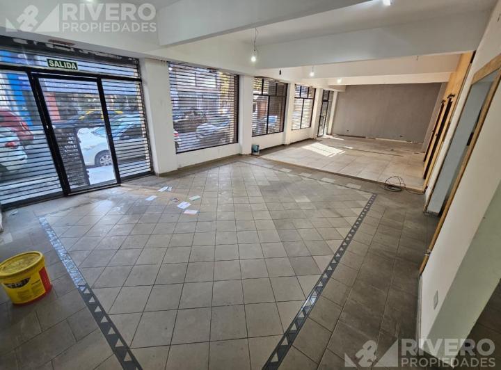 VENTA DE LOCALES EN MORON NORTE 3
