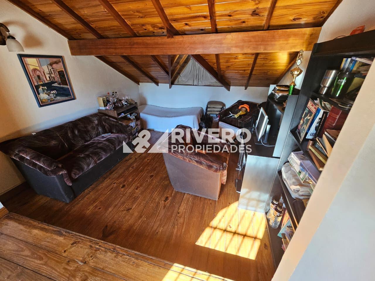 CASA EN VENTA ITUZAINGO - 4 AMBIENTES C/ PARRILLA
