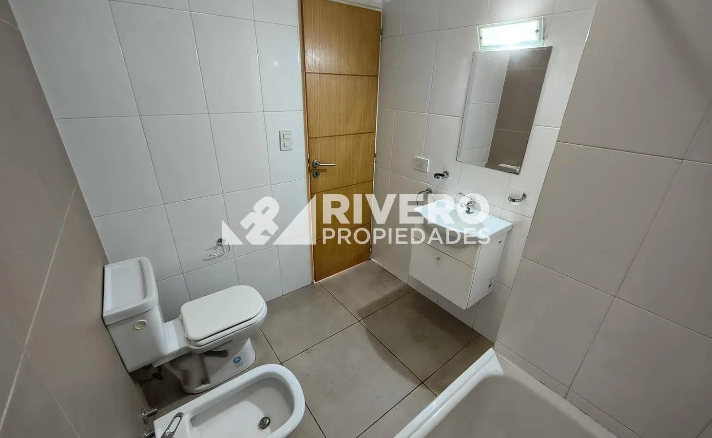 DEPARTAMENTO EN VENTA EN MORON NORTE - 2 AMBIENTES CON COCHERA Y TERRAZA PROPIA 2