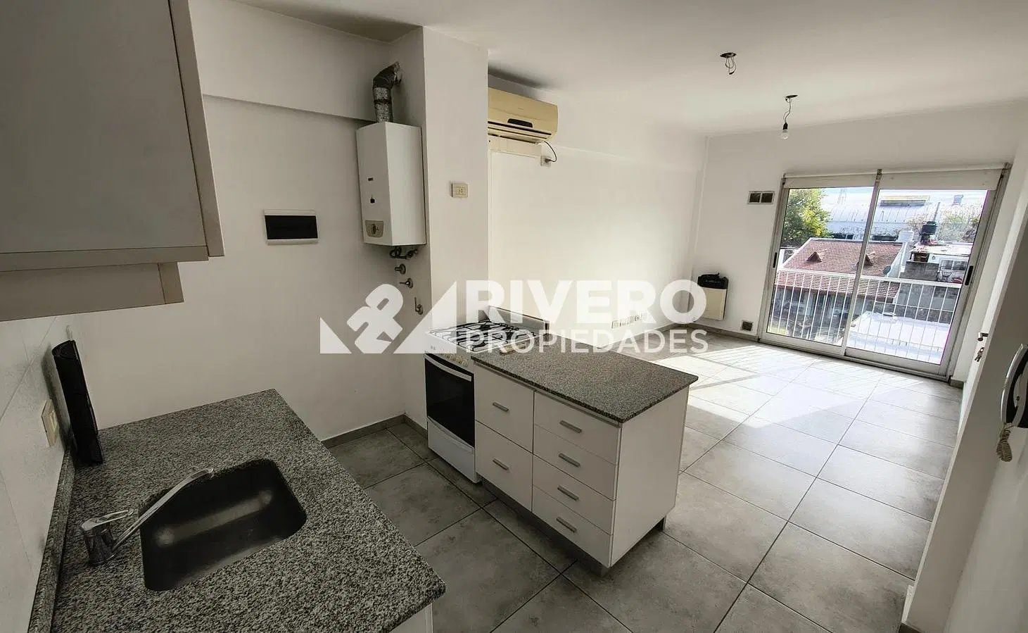 DEPARTAMENTO EN VENTA EN MORON NORTE - 2 AMBIENTES CON COCHERA Y TERRAZA PROPIA 5