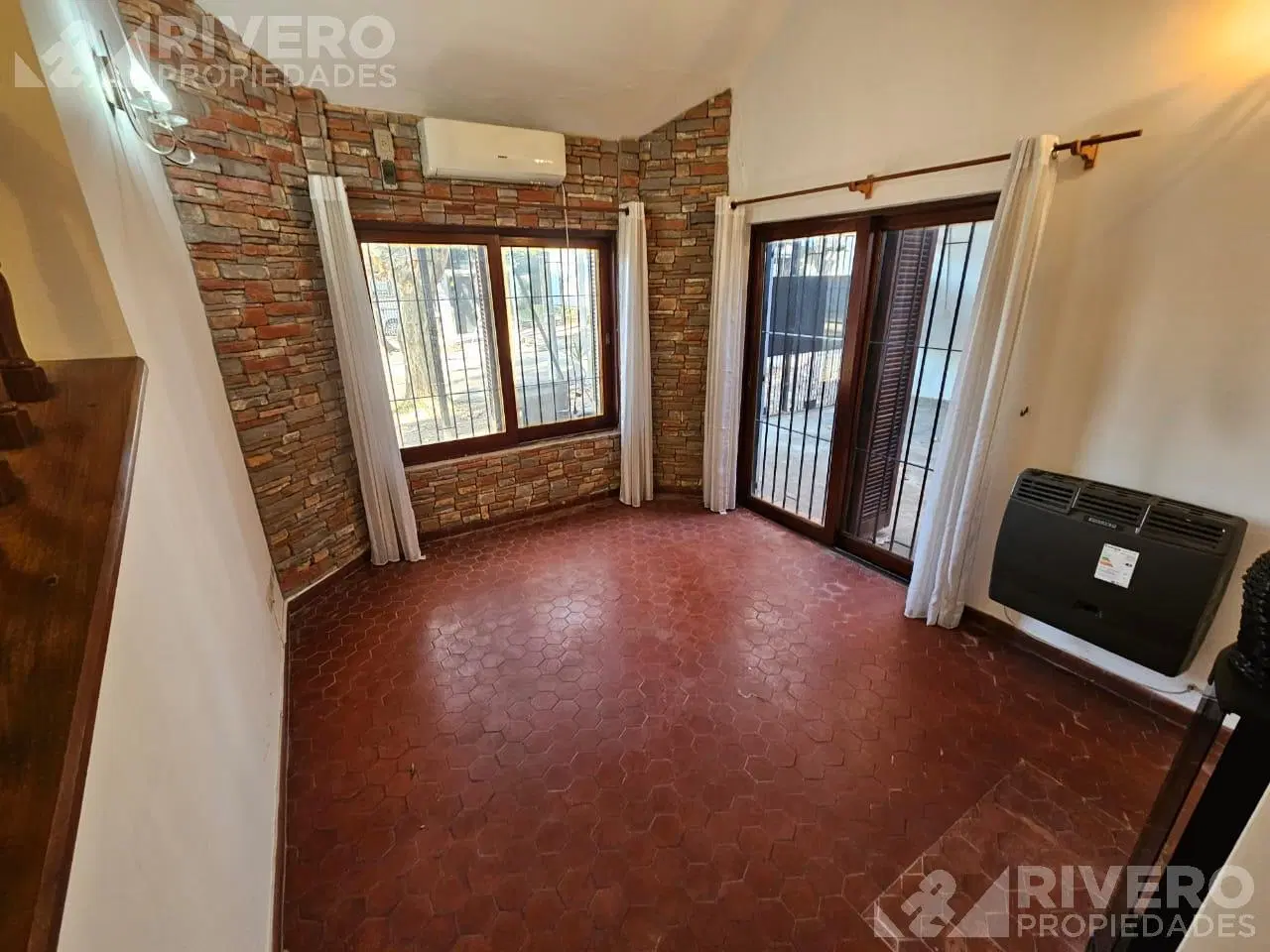 CASA EN VENTA MORON SUR - NUEVO VALOR 3