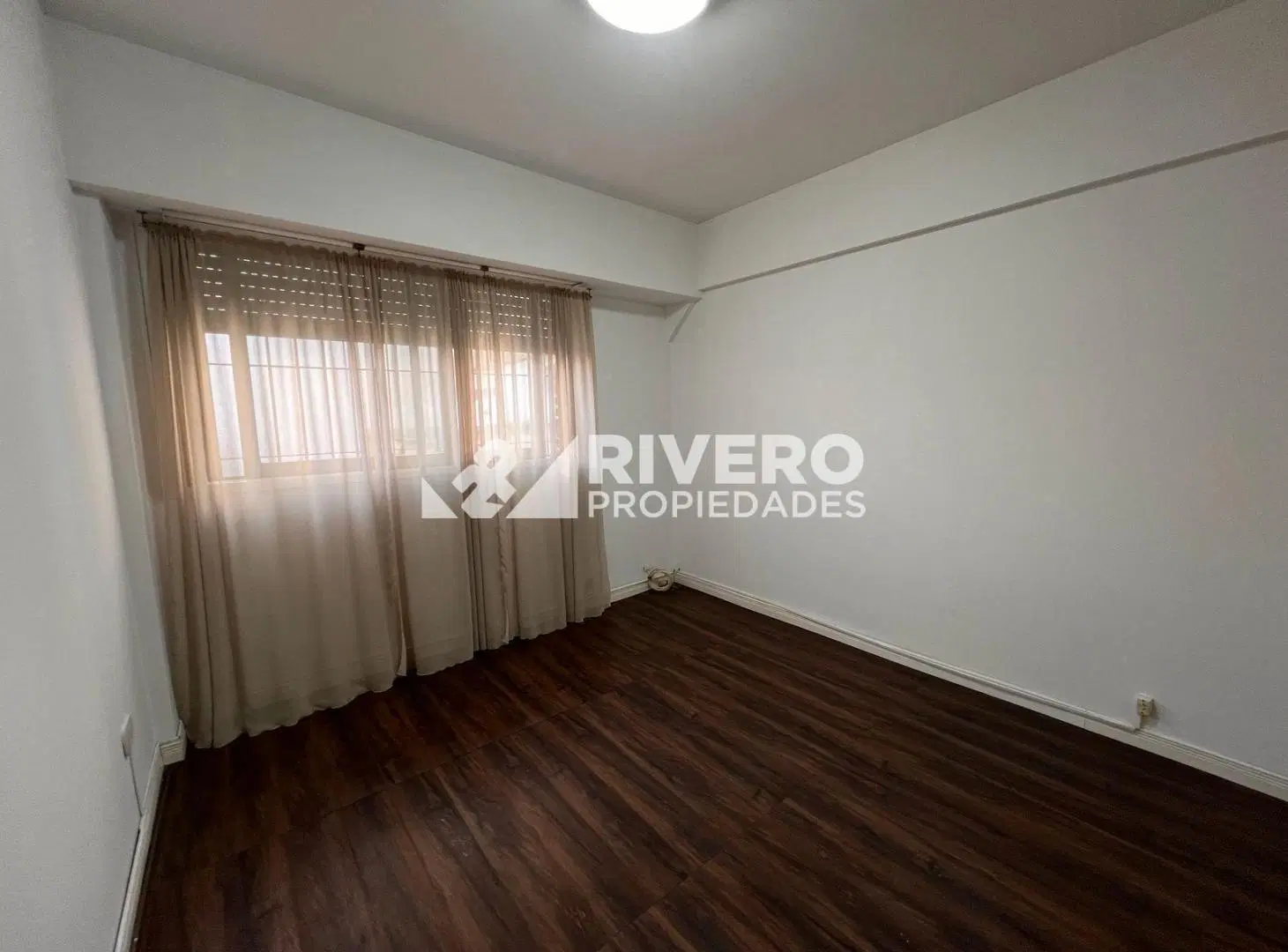 DEPARTAMENTO EN ALQUILER EN MORON SUR 5