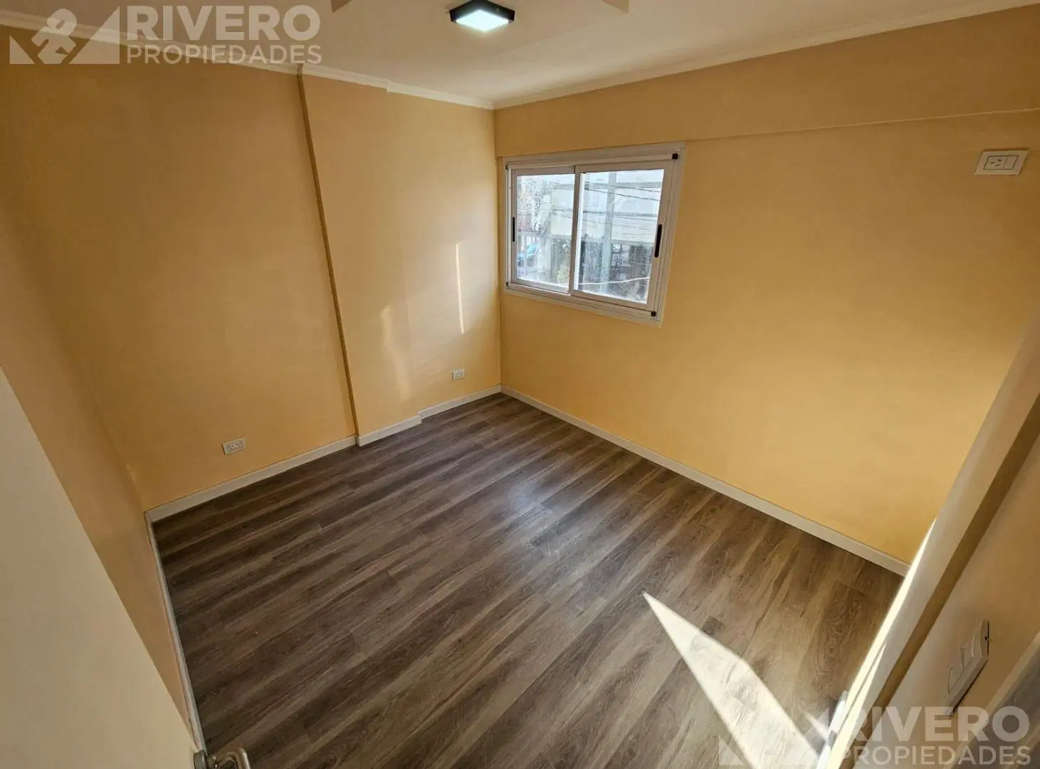 DEPARTAMENTO EN VENTA MORON NORTE - 2 AMB REFACCIONADO A NUEVO 3
