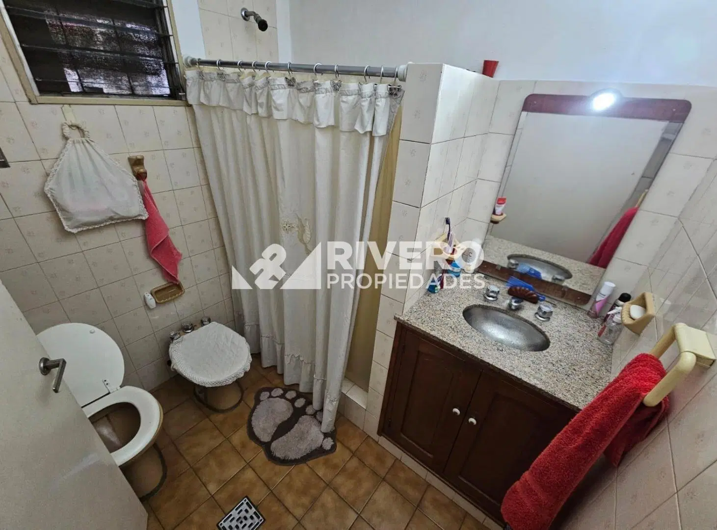 CASA EN VENTA EN MORON SUR - IDEAL FAMILIA GRANDE 5