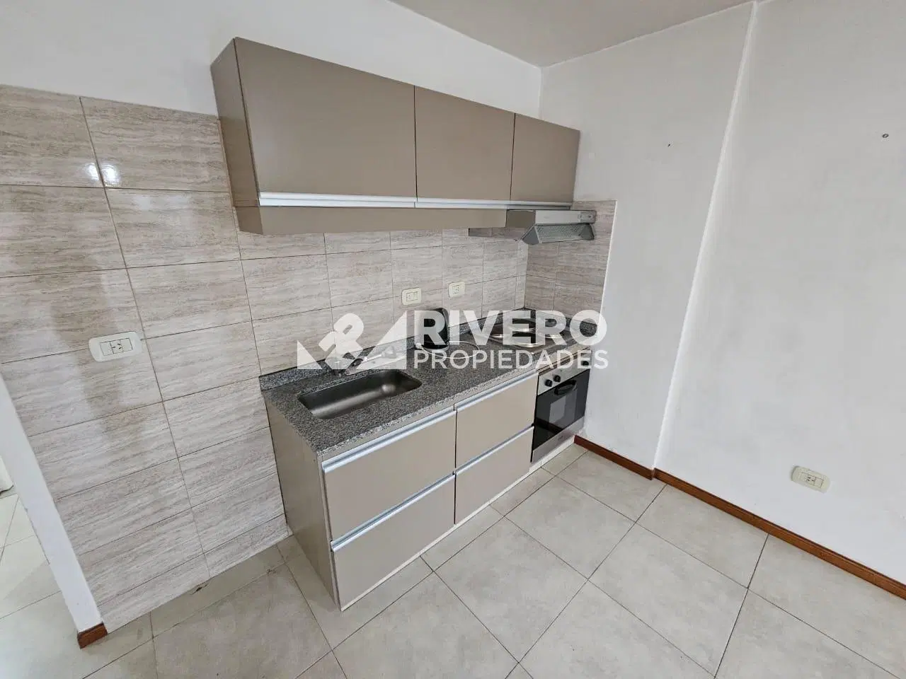 ALQUILER DE DEPARTAMENTO EN MORON NORTE 3