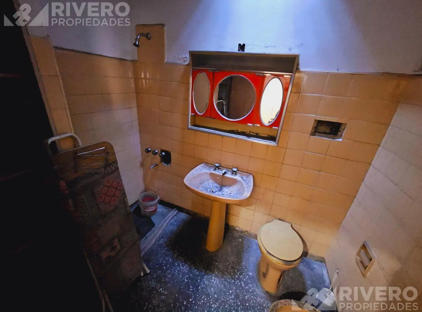 DEPARTAMENTO EN VENTA MORON - 4 AMBIENTES 5
