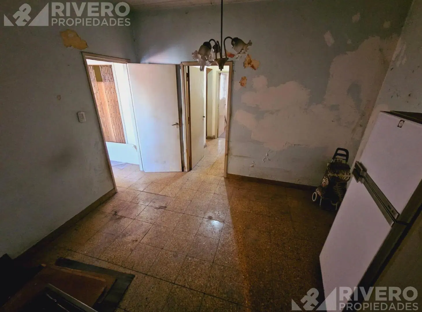 DEPARTAMENTO EN VENTA MORON - 4 AMBIENTES 4