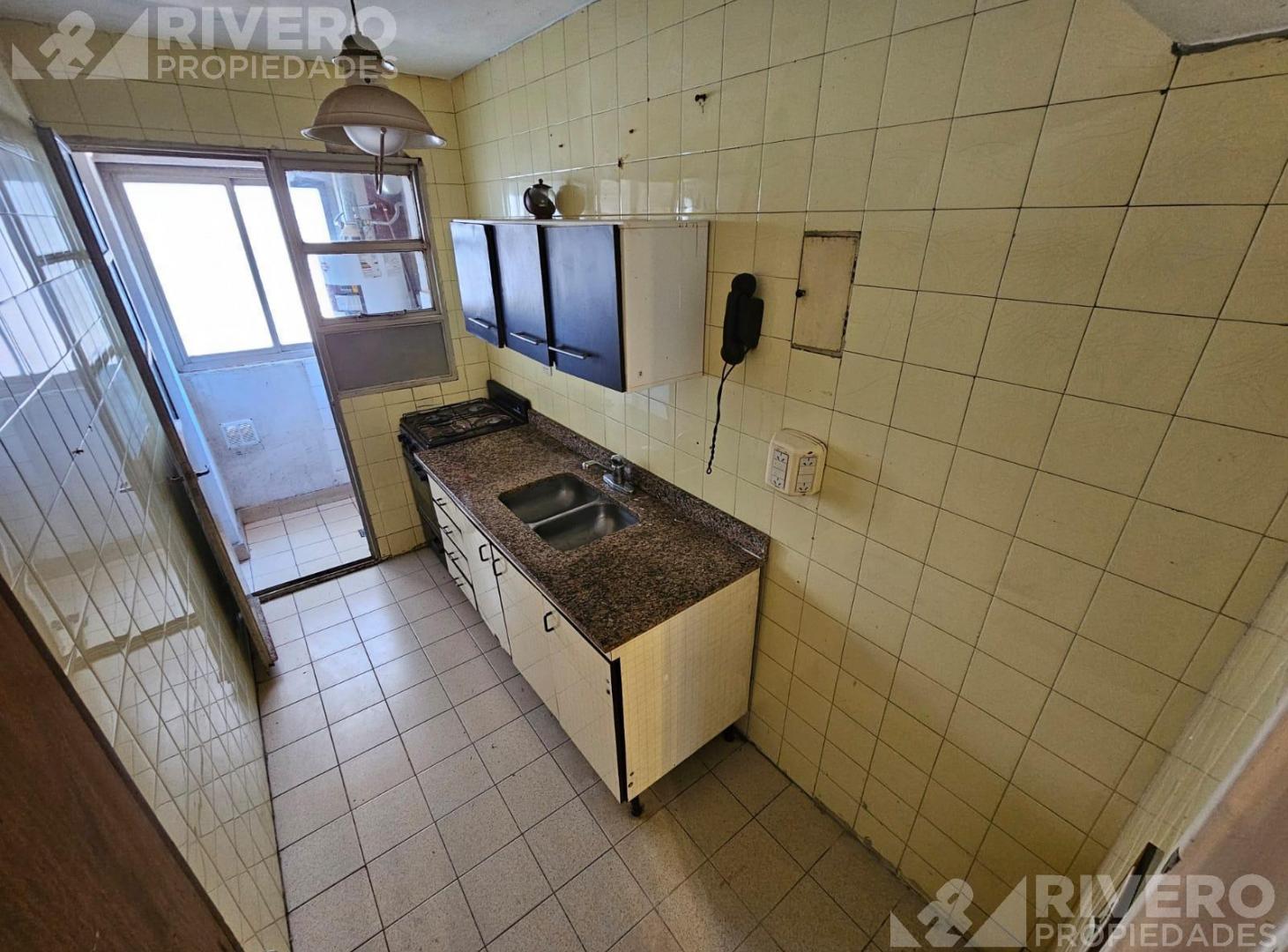 Foto de DEPARTAMENTO EN ALQUILER MORON SUR - USO PROFESIONAL, imagen 4