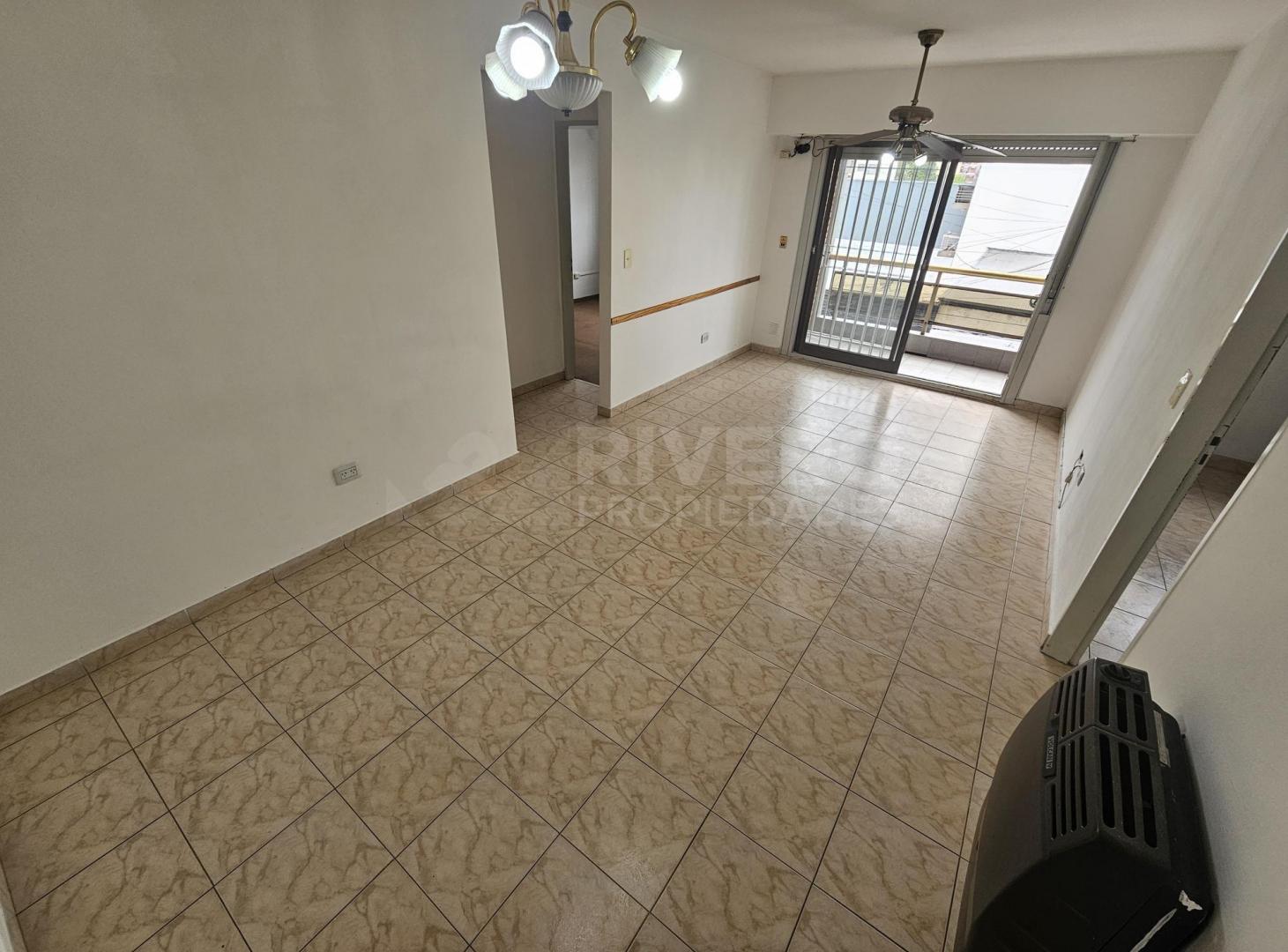 Foto de DEPARTAMENTO 2 AMBIENTES EN VENTA EN MORON, imagen 2