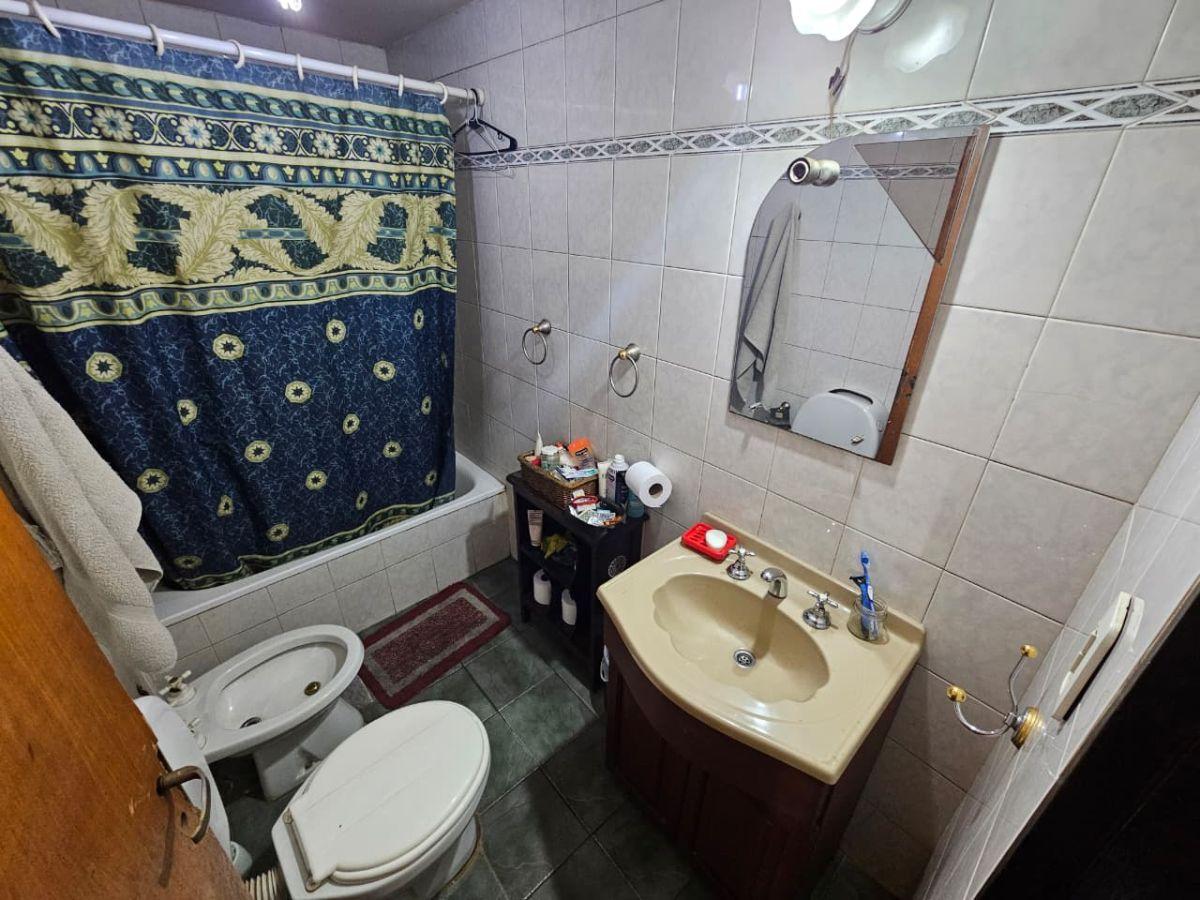 Foto de DUPLEX EN VENTA 4 AMBIENTES EN CASTELAR NORTE, imagen 5
