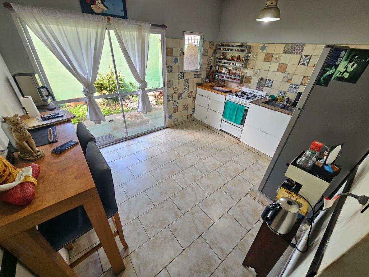 Foto de DUPLEX EN VENTA 4 AMBIENTES EN CASTELAR NORTE, imagen 4