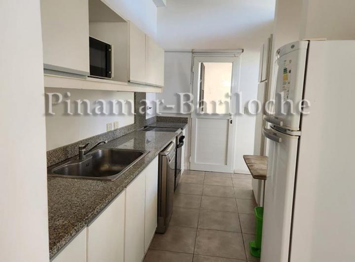 845 - Casa Alquiler Cariló a 2 Cdras del Mar - 2 Dorm en Suite - 2 Dorm Indiv 1