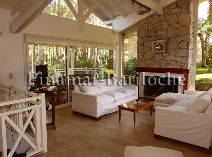 Foto de 584 - Alquiler Chalet en 3 niv - 5 Dorm - Zona Norte de Pinamar a 200 m, imagen 1