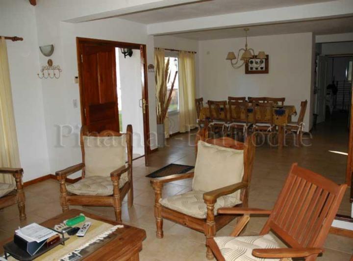 Foto de 575 - Chalet en Zona Norte, Pinamar - 3 Dorm - Dep - Cochera doble, imagen 5