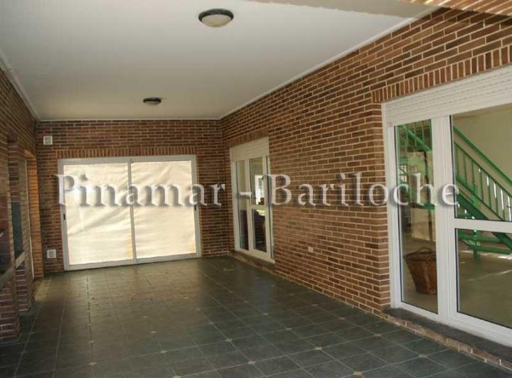 Foto de 730 - Casa en Pinamar a 100 metros de la playa, con guarda cuatri - 3, imagen 1