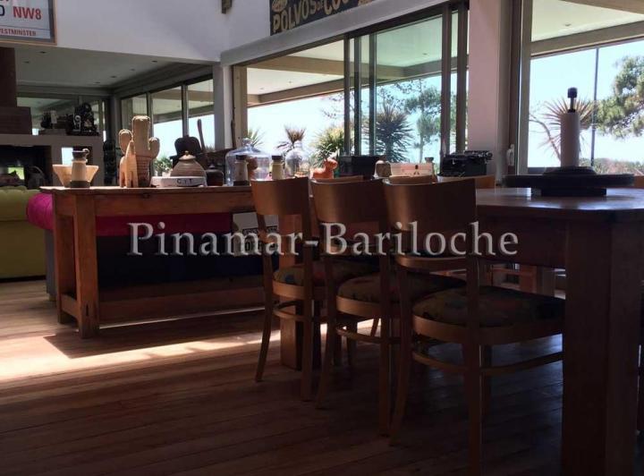 Foto de 823 - Casa en Zona Frontera a metros del mar con pileta climatizada y 5 dormit, imagen 2