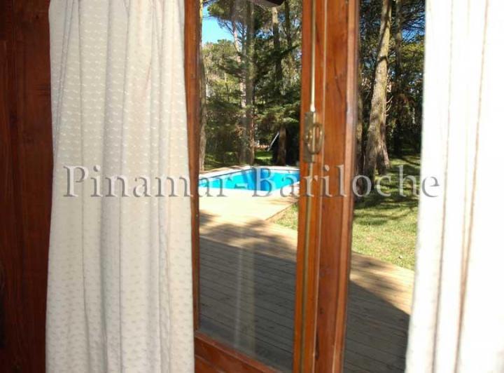 Foto de 87 - Casa en alquiler Cariló con pileta climatizada, coch cerrada, zona, imagen 4