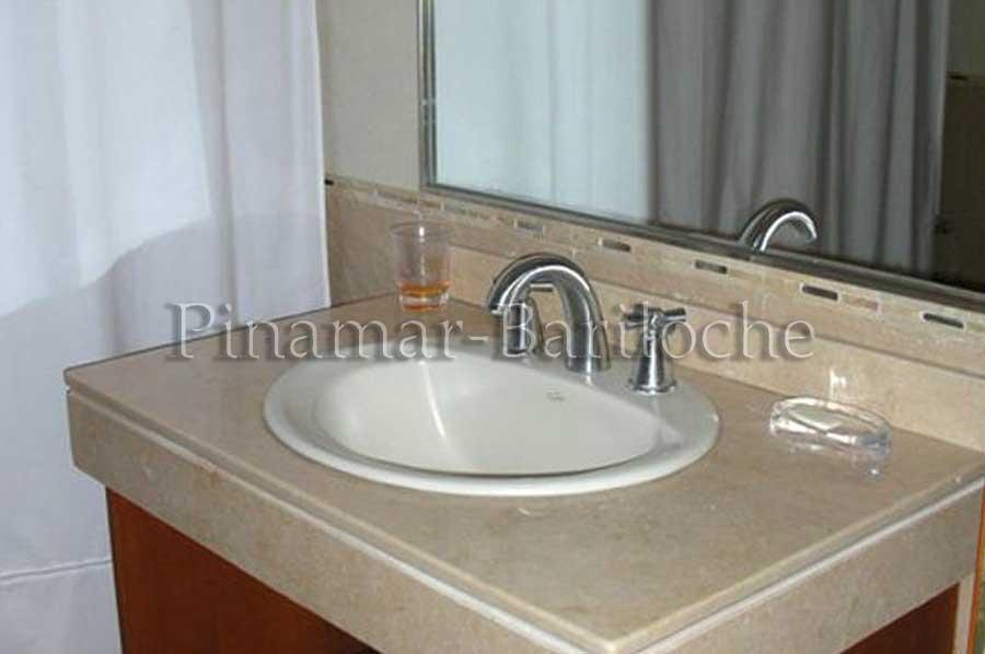 706 - Dueño vende casa con piscina frente al gof Pinamar