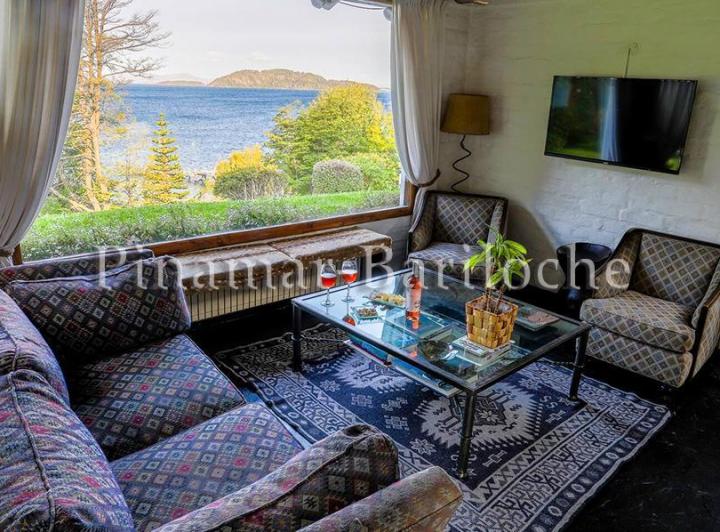 Foto de 852 - Casa con piscina climatizada, costa de lago y muelle propio, imagen 1