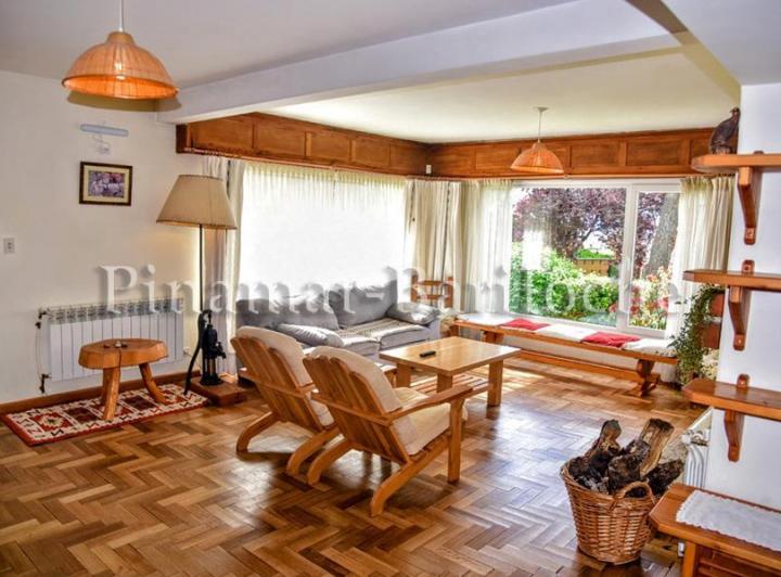 970 - Casa en Alquiler con vista al lago Bariloche 2