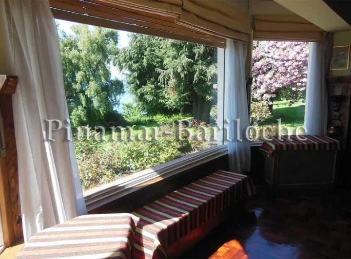 Foto de 1112 - Casa en alquiler Bariloche con 4 dormitorios y Vista al lago, imagen 2