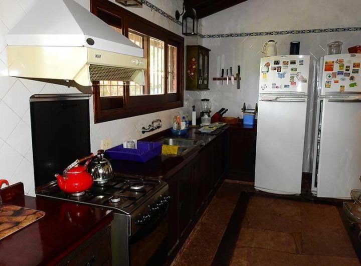 Casa en Alquiler y Venta en Cariló 6 Dorm. Ideal 2 Familias 1150 1