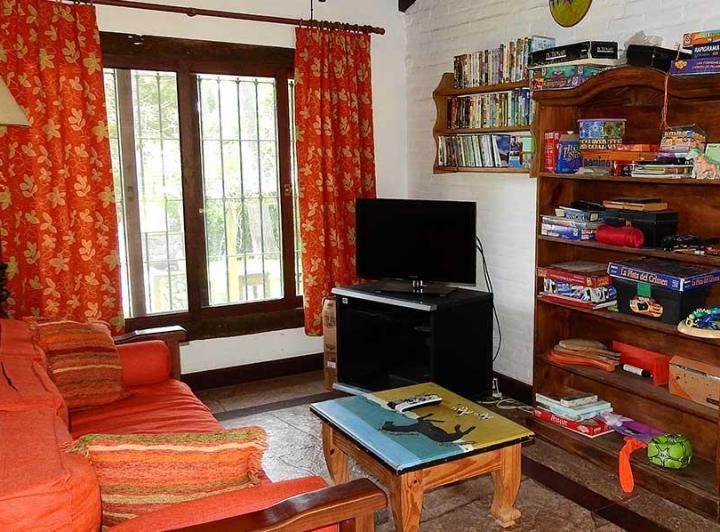 Casa en Alquiler y Venta en Cariló 6 Dorm. Ideal 2 Familias 1150 4