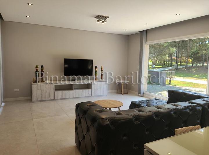 Foto de Casa en alquiler B Los Álamos Pinamar-3 dorm y Play-Cochera doble, imagen 4