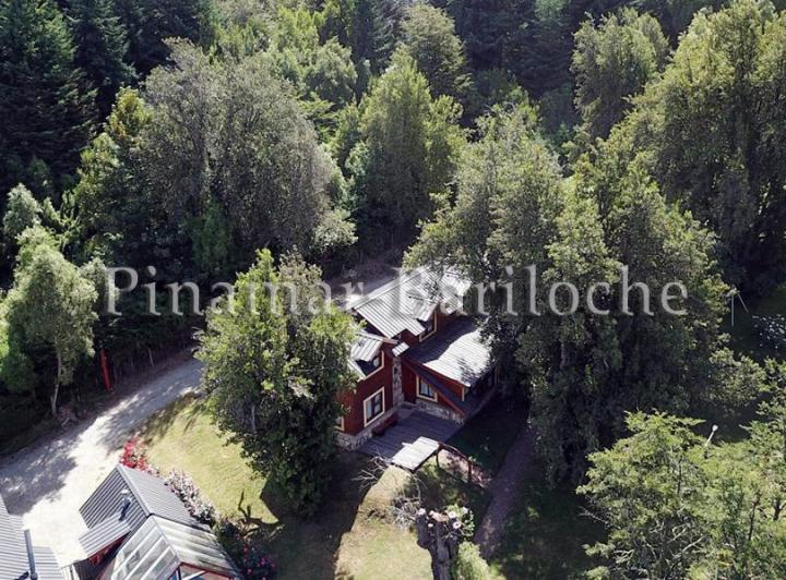 Cabañas en alquiler Villa Angostura - Bahía Manzano - 2 o 3 dormitorios -1147 4