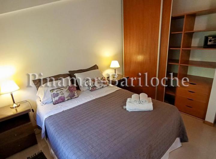 Foto de 945 - Departamento en alquiler en Bariloche zona centro con vista al lago 3 amb, imagen 5