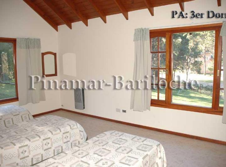Foto de 523 - Casa en alquiler Cariló 4 dormitorios y pileta, imagen 3